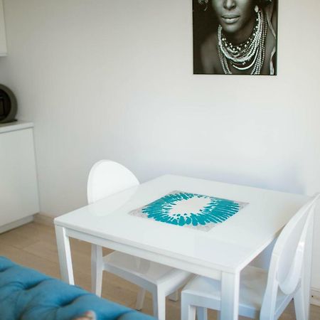 Flat White Apartament Pultusk Lejlighed Eksteriør billede